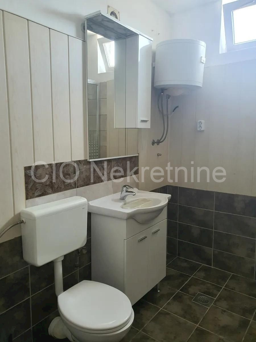 Casa In vendita - SPLITSKO-DALMATINSKA Podstrana