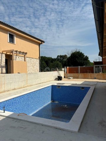 Maison À vendre - Istarska Svetvinčenat - foto 3/21