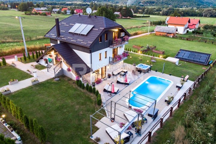 Haus Zu verkaufen KORENICA