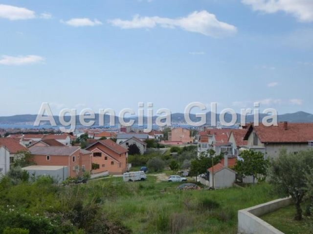 Land for sale 2600 m² – Bili Brig