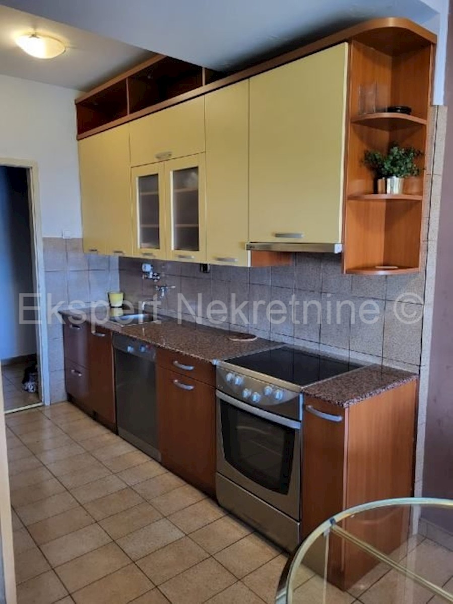 Apartment Zu verkaufen - SPLITSKO-DALMATINSKA SPLIT