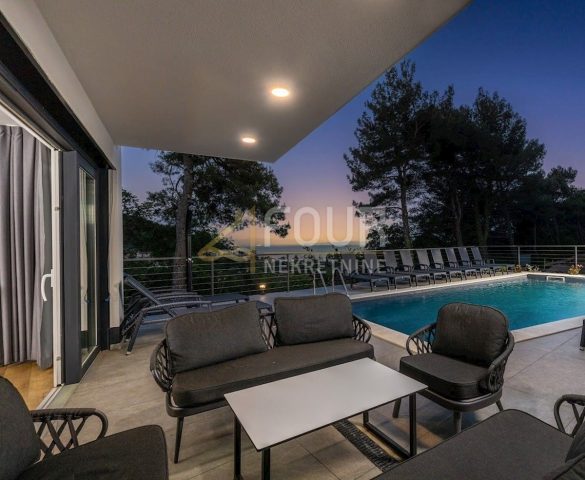 Dom na predaj 430 m² – Mošćenička Draga