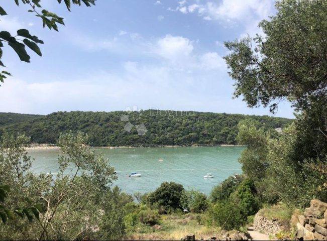 Zemljište na prodaju – Rab