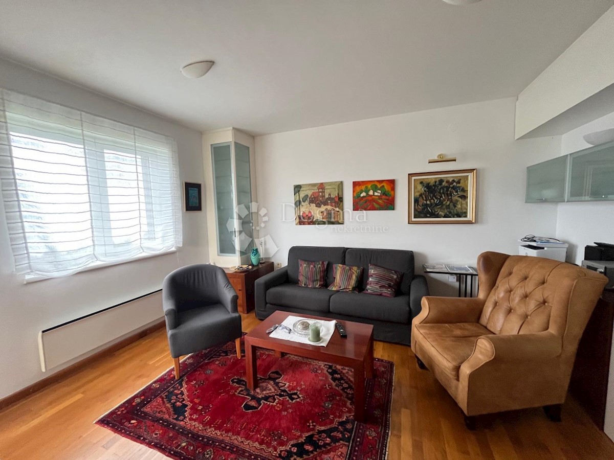 Apartment Zu verkaufen - PRIMORSKO-GORANSKA LOVRAN