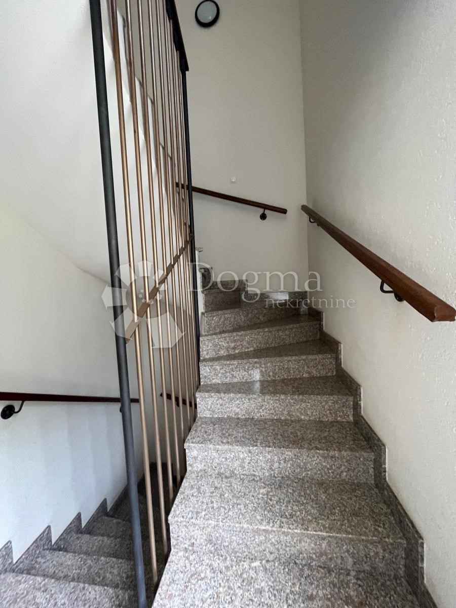 Apartment Zu verkaufen - PRIMORSKO-GORANSKA LOVRAN
