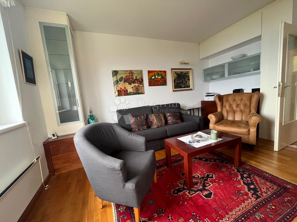 Apartment Zu verkaufen - PRIMORSKO-GORANSKA LOVRAN