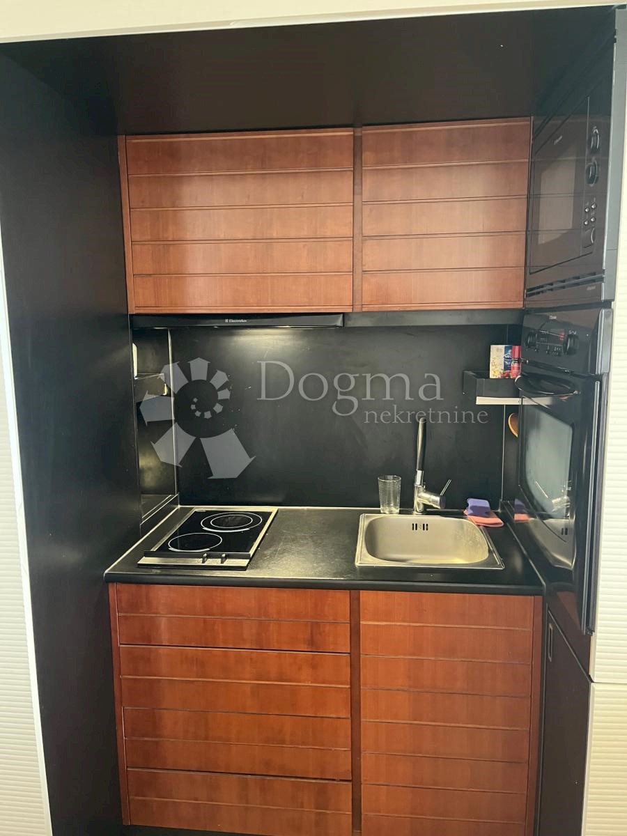 Apartment Zu verkaufen - PRIMORSKO-GORANSKA LOVRAN