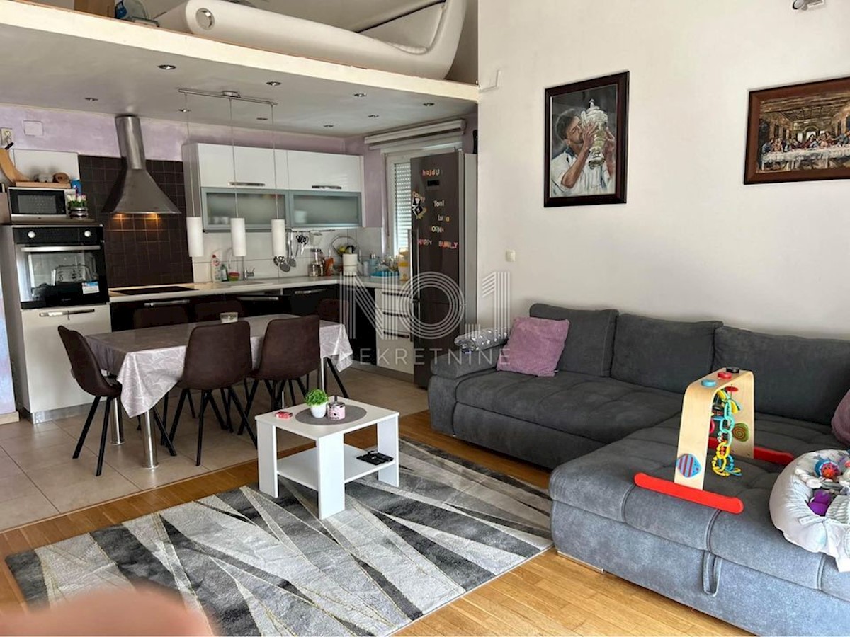 Apartma Na predaj - PRIMORSKO-GORANSKA RIJEKA