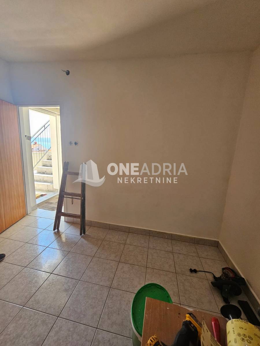 Stan Na prodaju - PRIMORSKO-GORANSKA CRIKVENICA