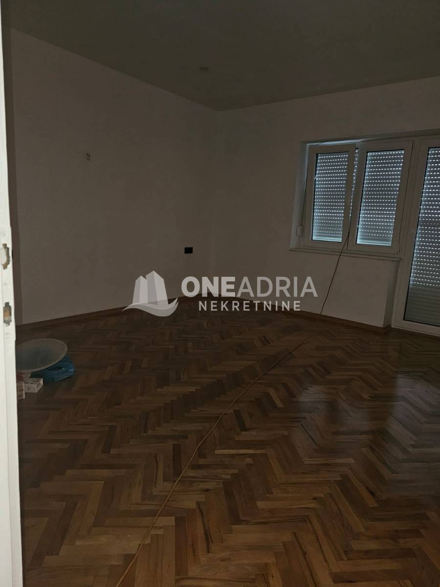 Stan Na prodaju - PRIMORSKO-GORANSKA CRIKVENICA