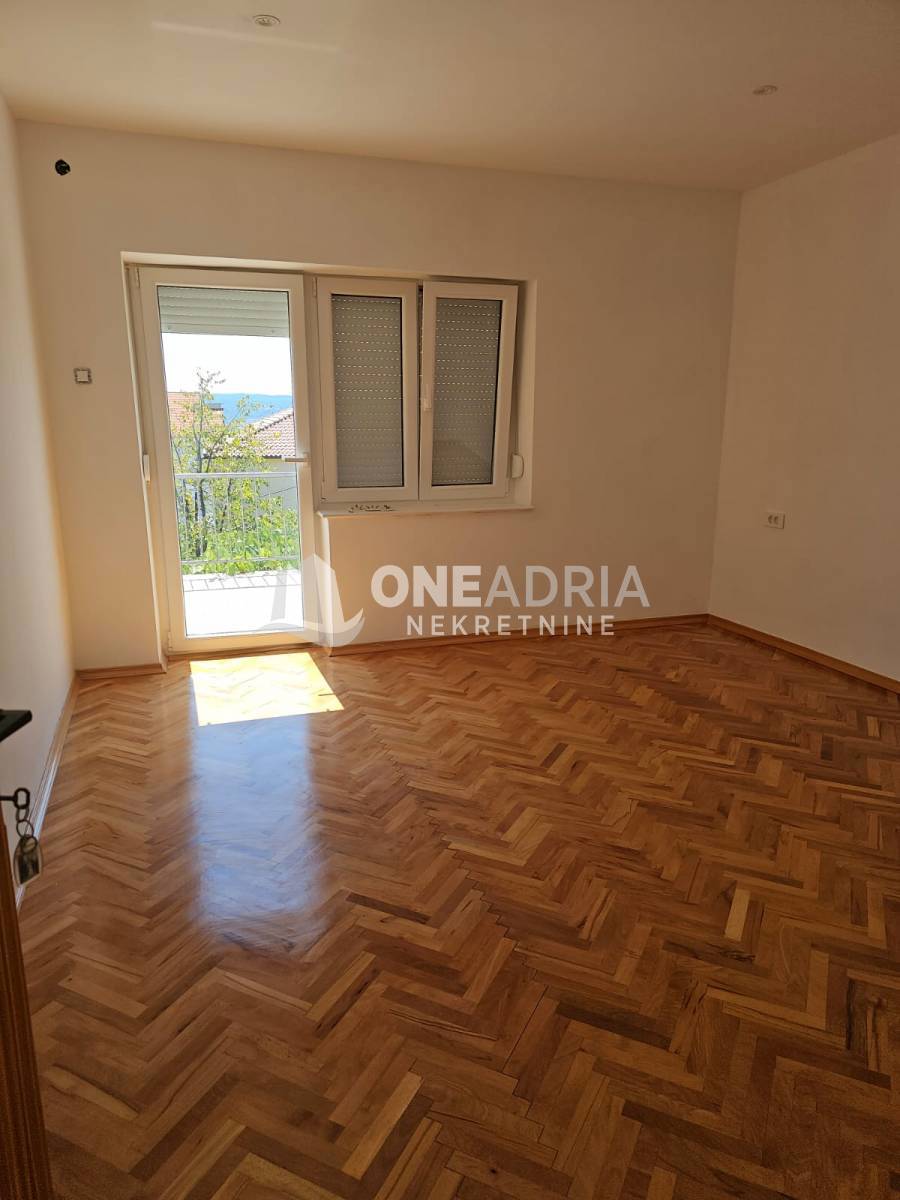 Stan Na prodaju - PRIMORSKO-GORANSKA CRIKVENICA
