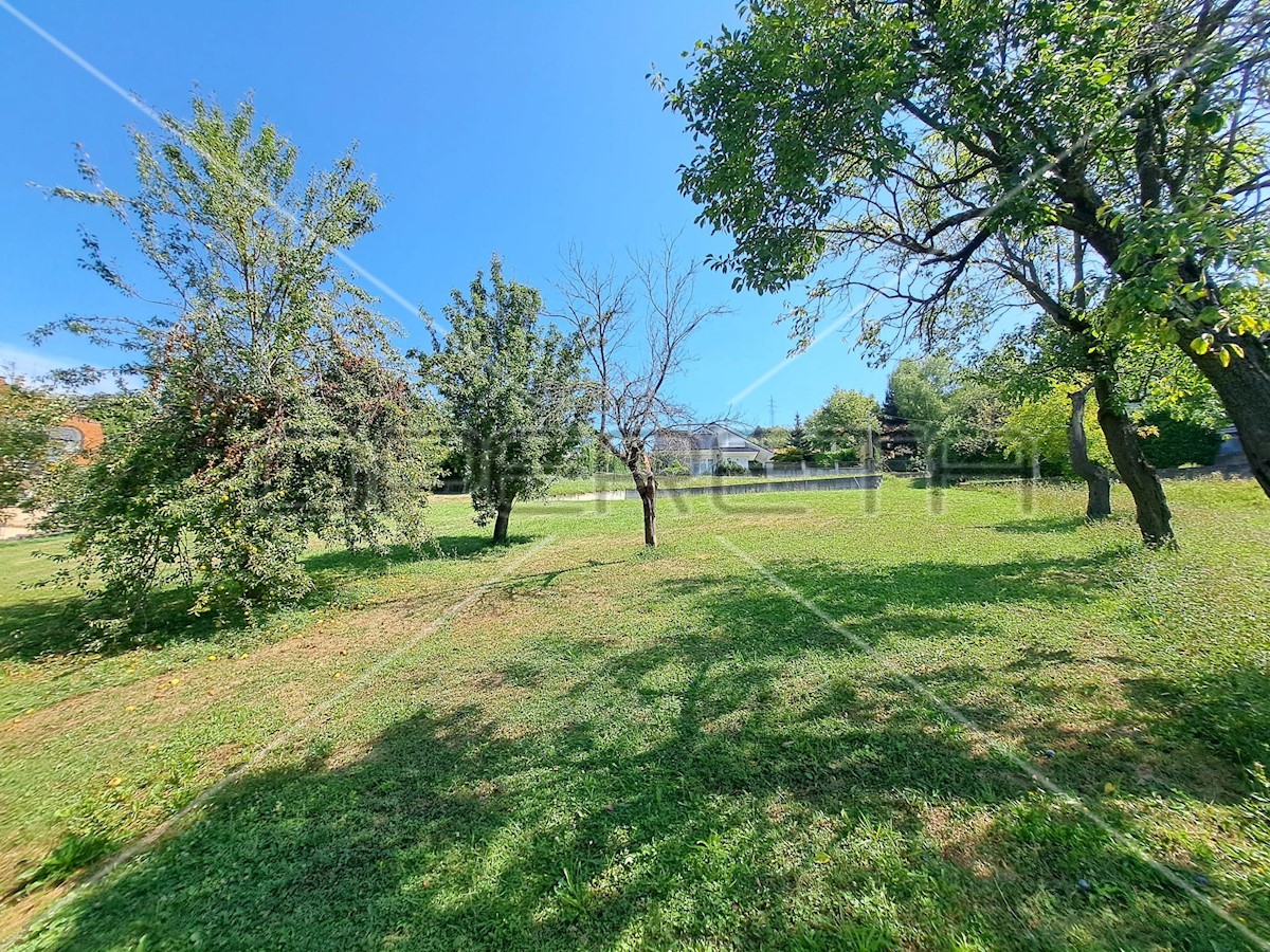 Terreno In vendita - GRAD ZAGREB ZAGREB