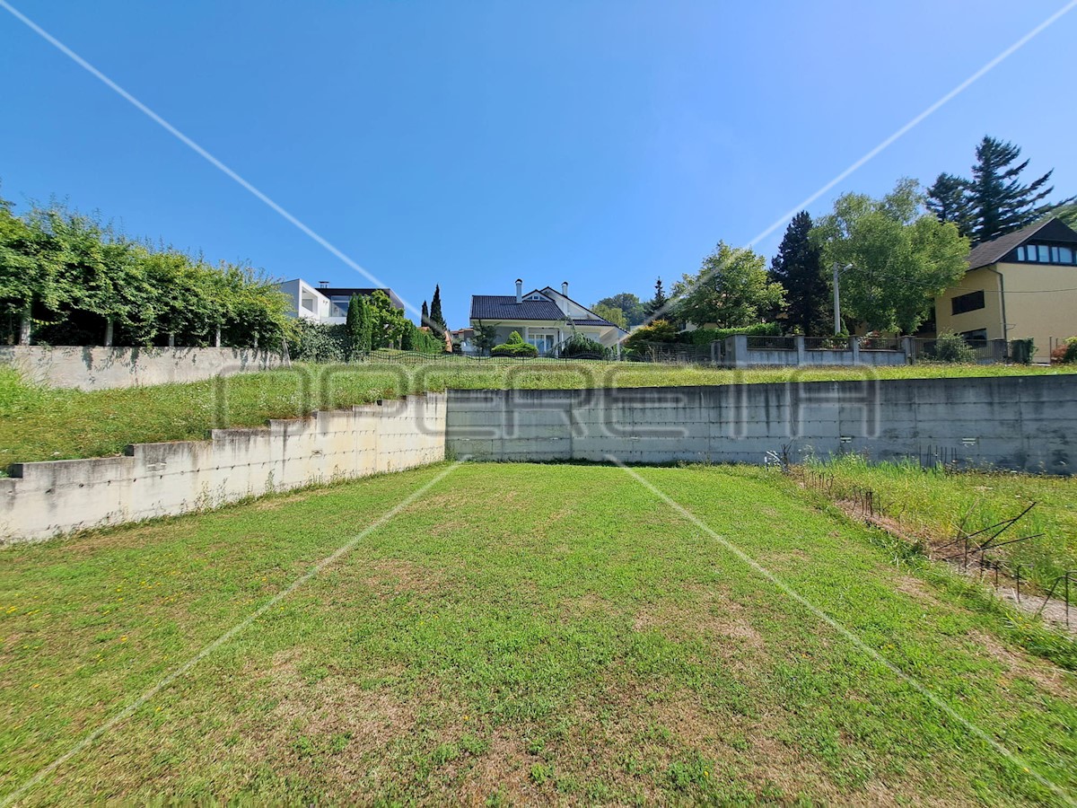 Terreno In vendita - GRAD ZAGREB ZAGREB