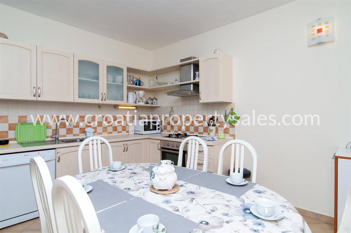House For sale - SPLITSKO-DALMATINSKA OMIŠ
