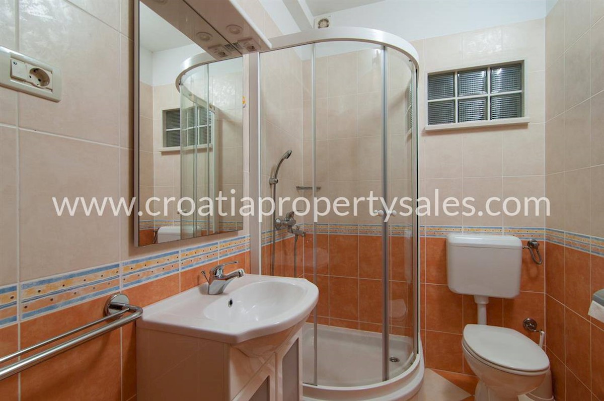 House For sale - SPLITSKO-DALMATINSKA OMIŠ