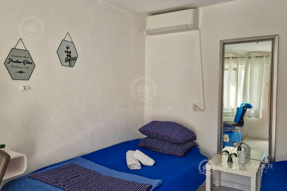 Dom Na predaj - PRIMORSKO-GORANSKA CRIKVENICA