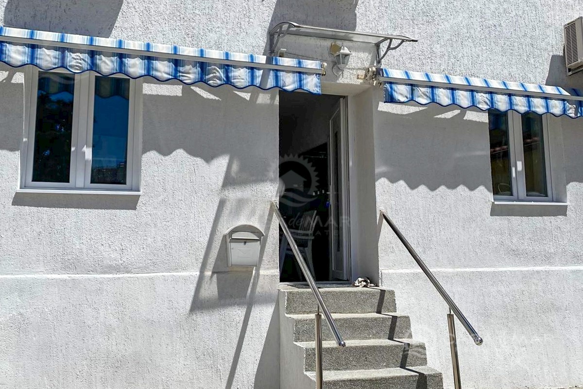 Dom Na predaj - PRIMORSKO-GORANSKA CRIKVENICA