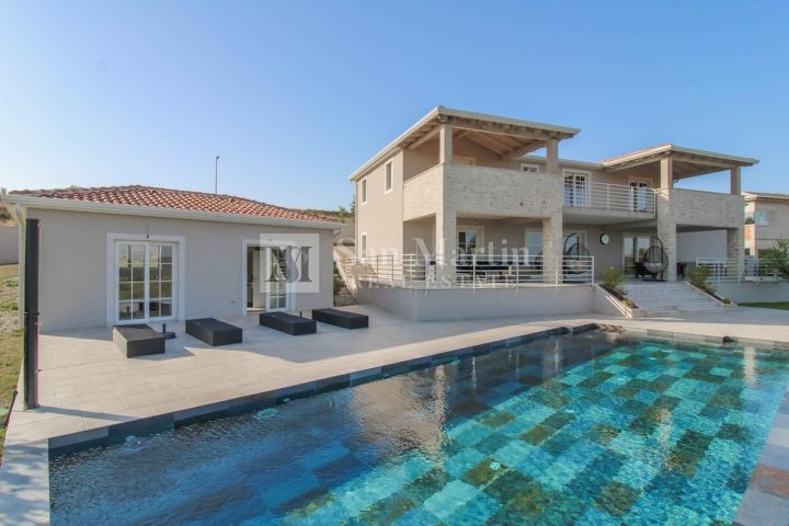 Kuća na prodaju 300 m² – Poreč