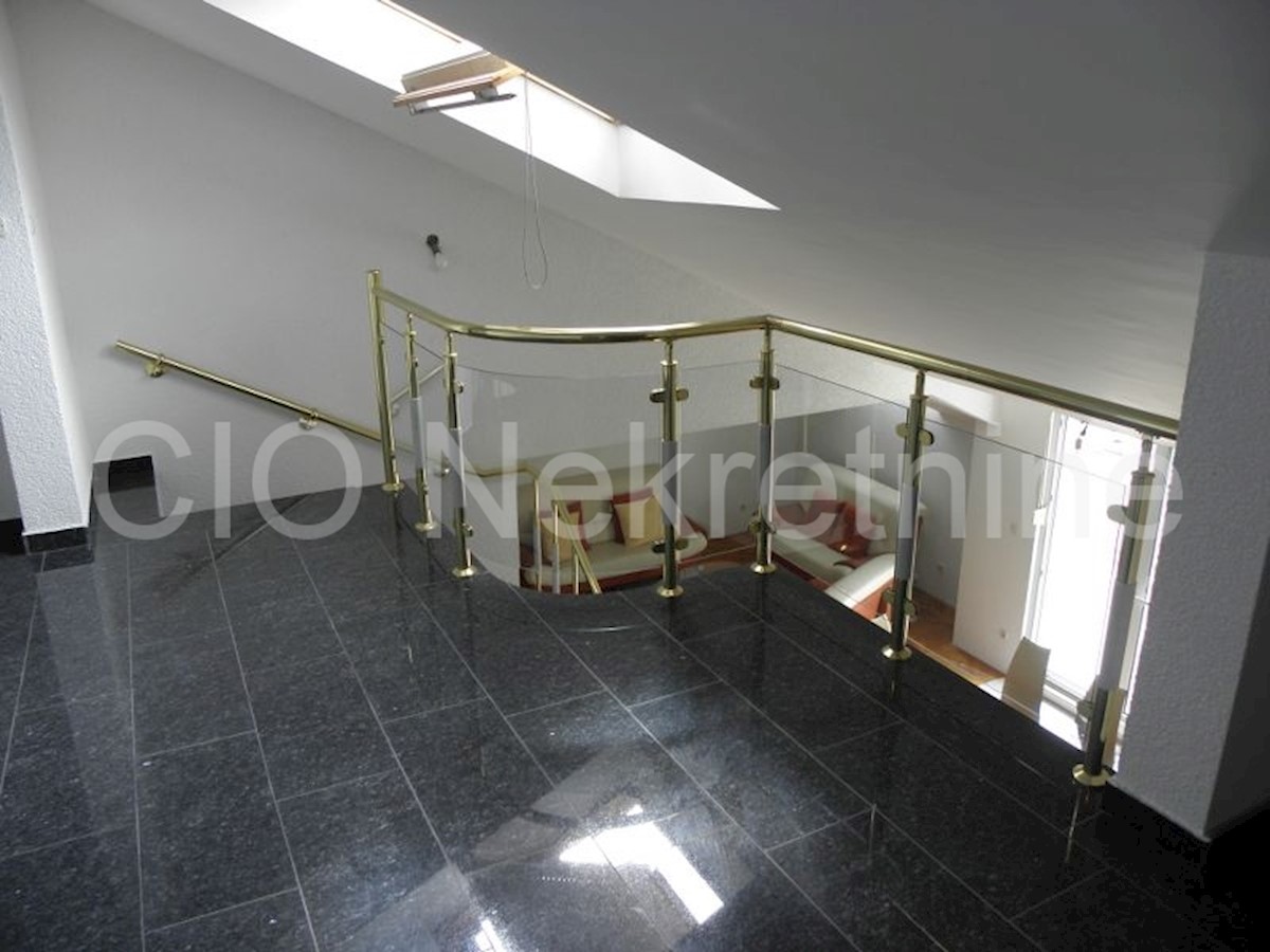 Flat For sale - SPLITSKO-DALMATINSKA SPLIT