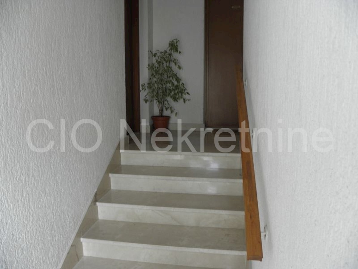 Apartment Zu verkaufen - SPLITSKO-DALMATINSKA SPLIT