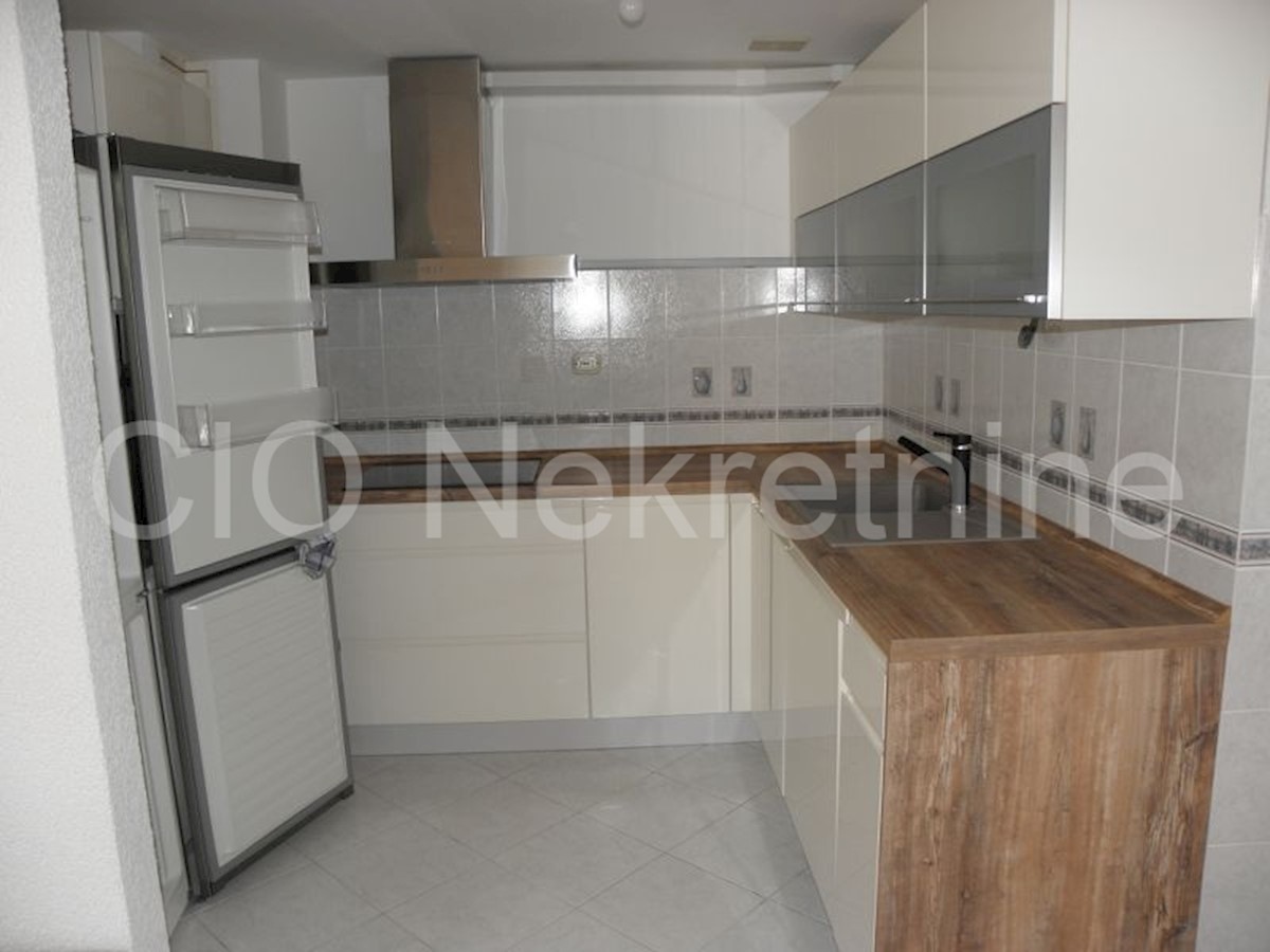 Appartement À vendre - SPLITSKO-DALMATINSKA SPLIT