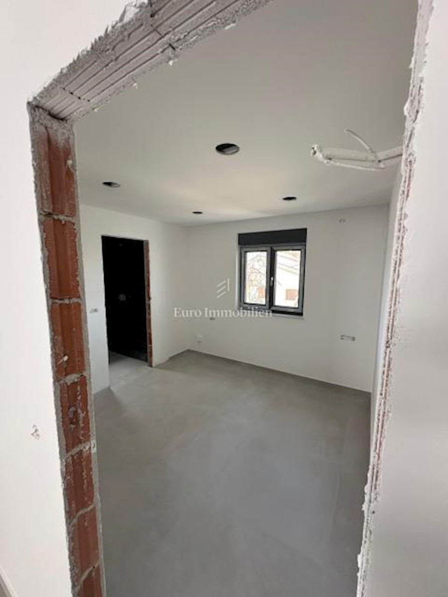 Apartma Naprodaj - ZADARSKA Vir