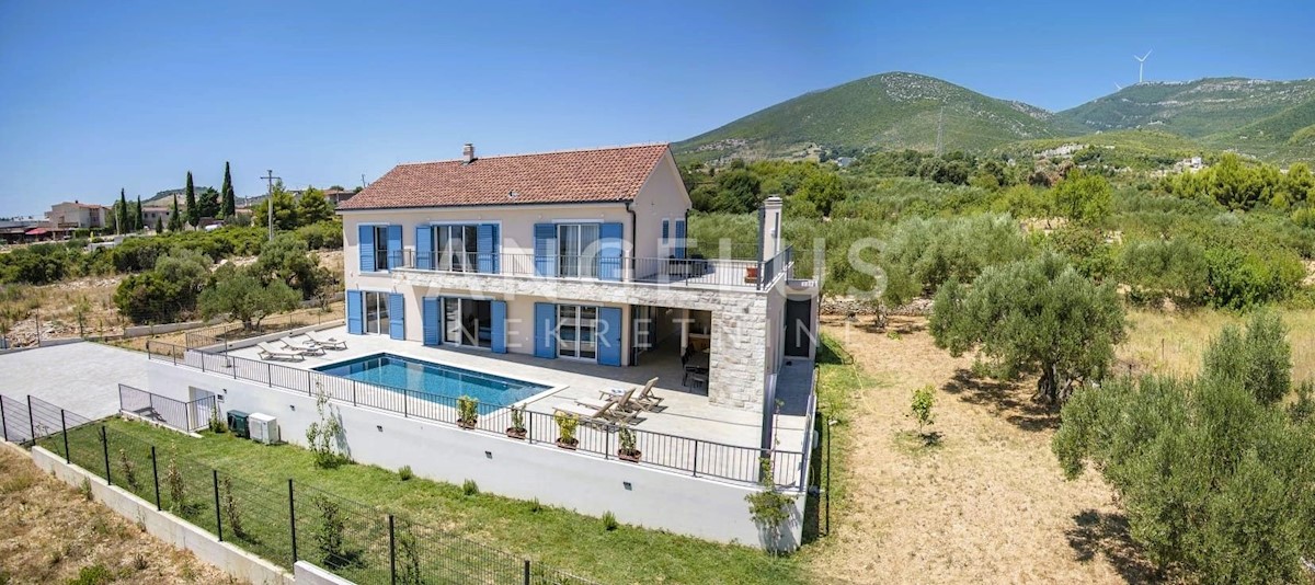 Casa In vendita - SPLITSKO-DALMATINSKA KAŠTELA