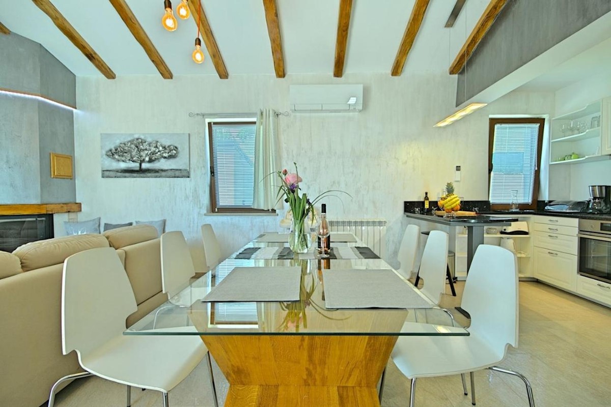 House For sale - ISTARSKA NOVIGRAD