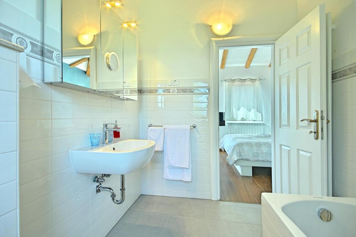 House For sale - ISTARSKA NOVIGRAD