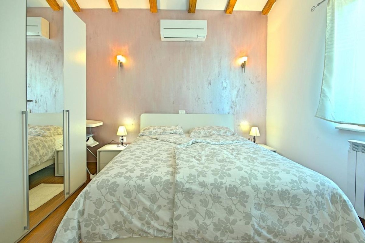 House For sale - ISTARSKA NOVIGRAD