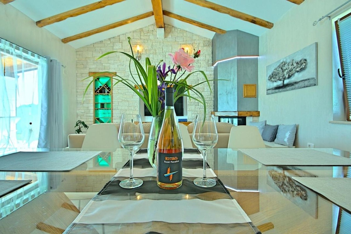 House For sale - ISTARSKA NOVIGRAD