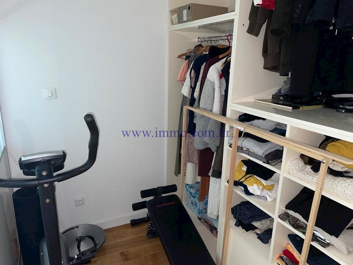 Apartment Zu verkaufen - SPLITSKO-DALMATINSKA SPLIT