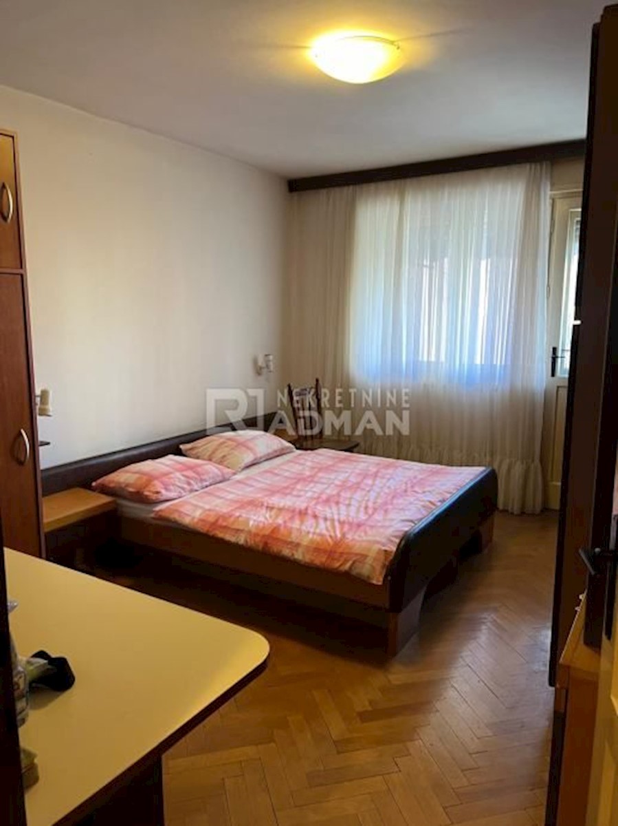 Apartment Zu verkaufen - SPLITSKO-DALMATINSKA SPLIT