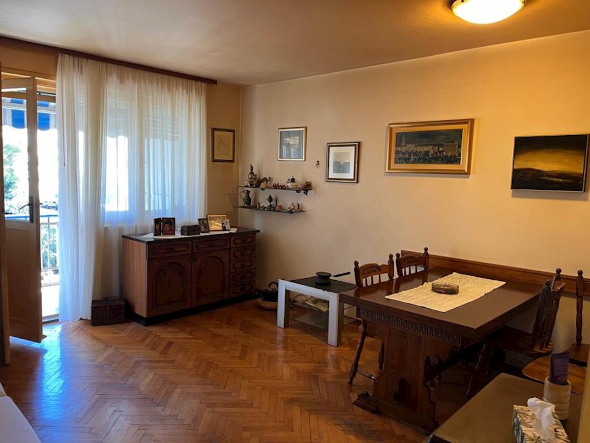 Apartmán Na predaj - SPLITSKO-DALMATINSKA SPLIT