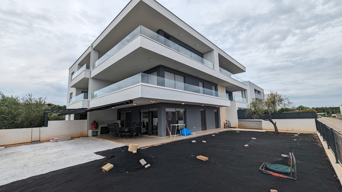 Flat For sale - ISTARSKA NOVIGRAD