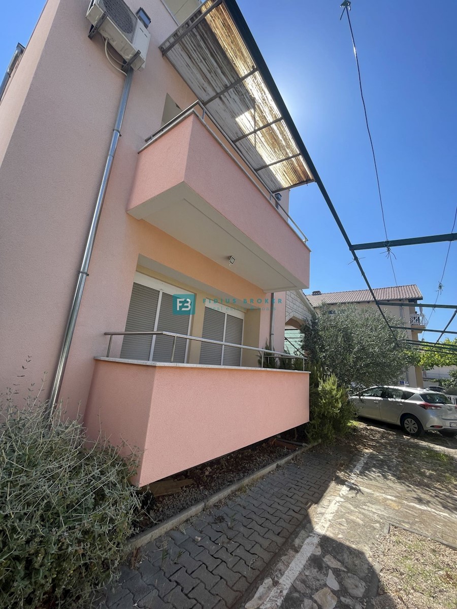 Haus Zu verkaufen - ŠIBENSKO-KNINSKA VODICE