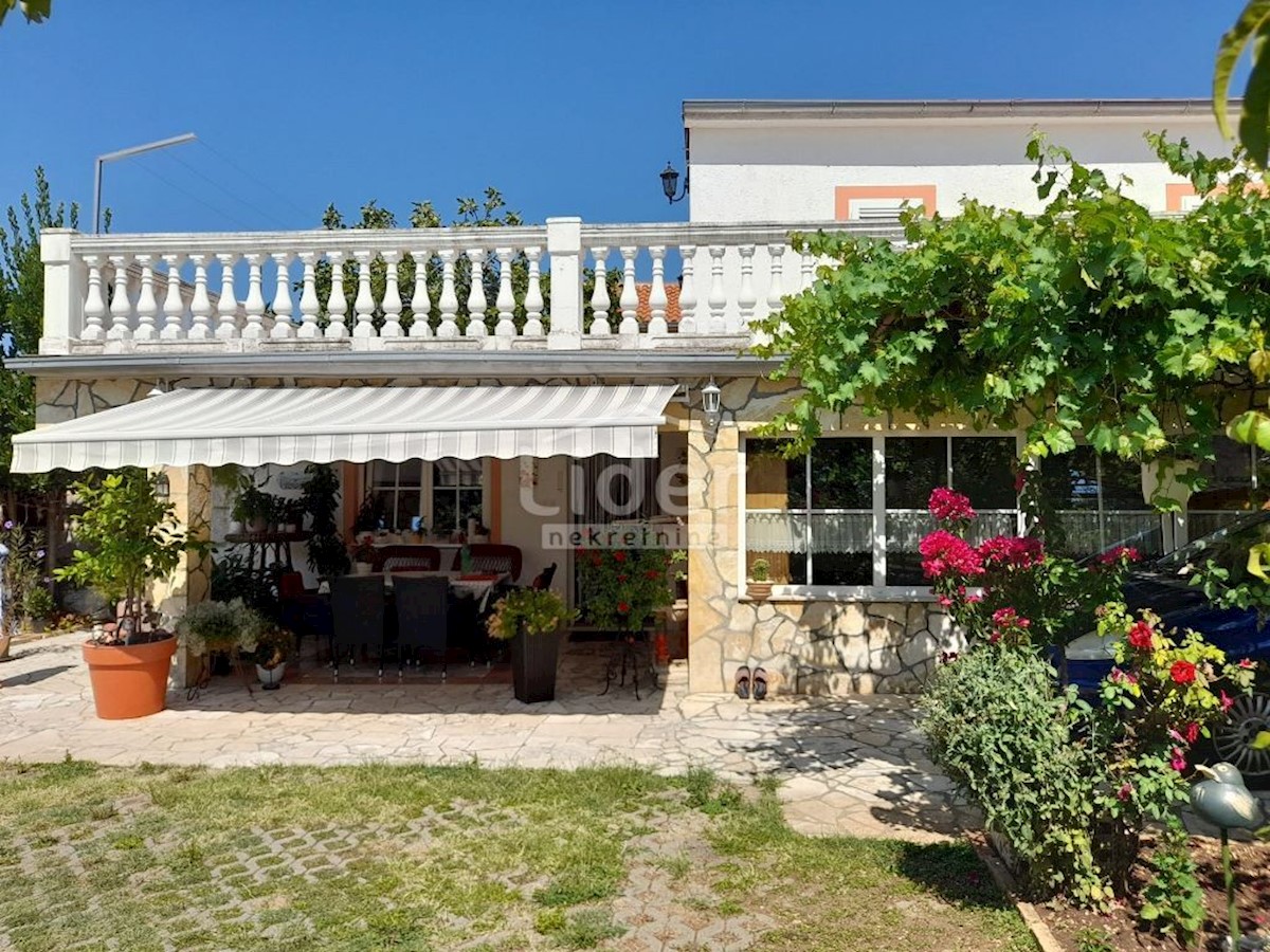 Haus Zu verkaufen - PRIMORSKO-GORANSKA VINODOLSKA OPĆINA