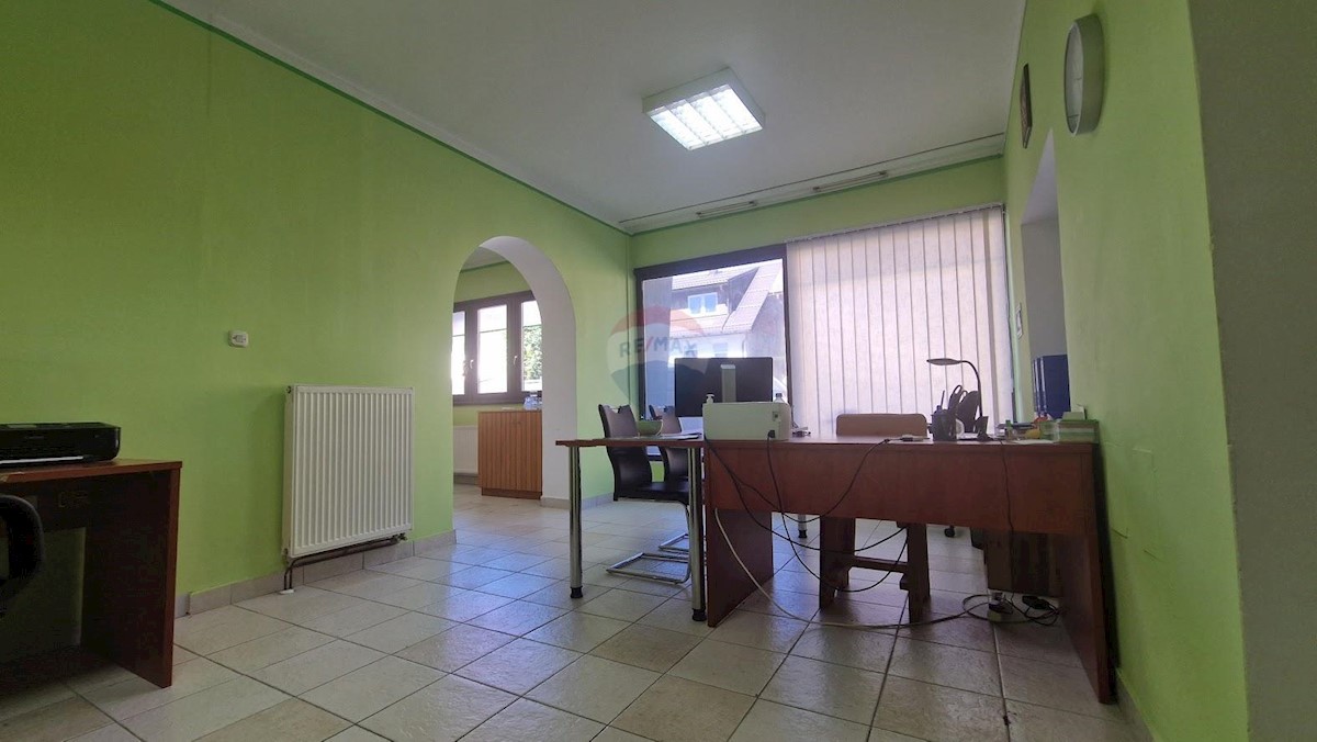 Business premises For sale - PRIMORSKO-GORANSKA DELNICE