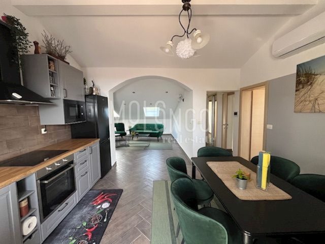 Flat for rent 90 m² – Pobri
