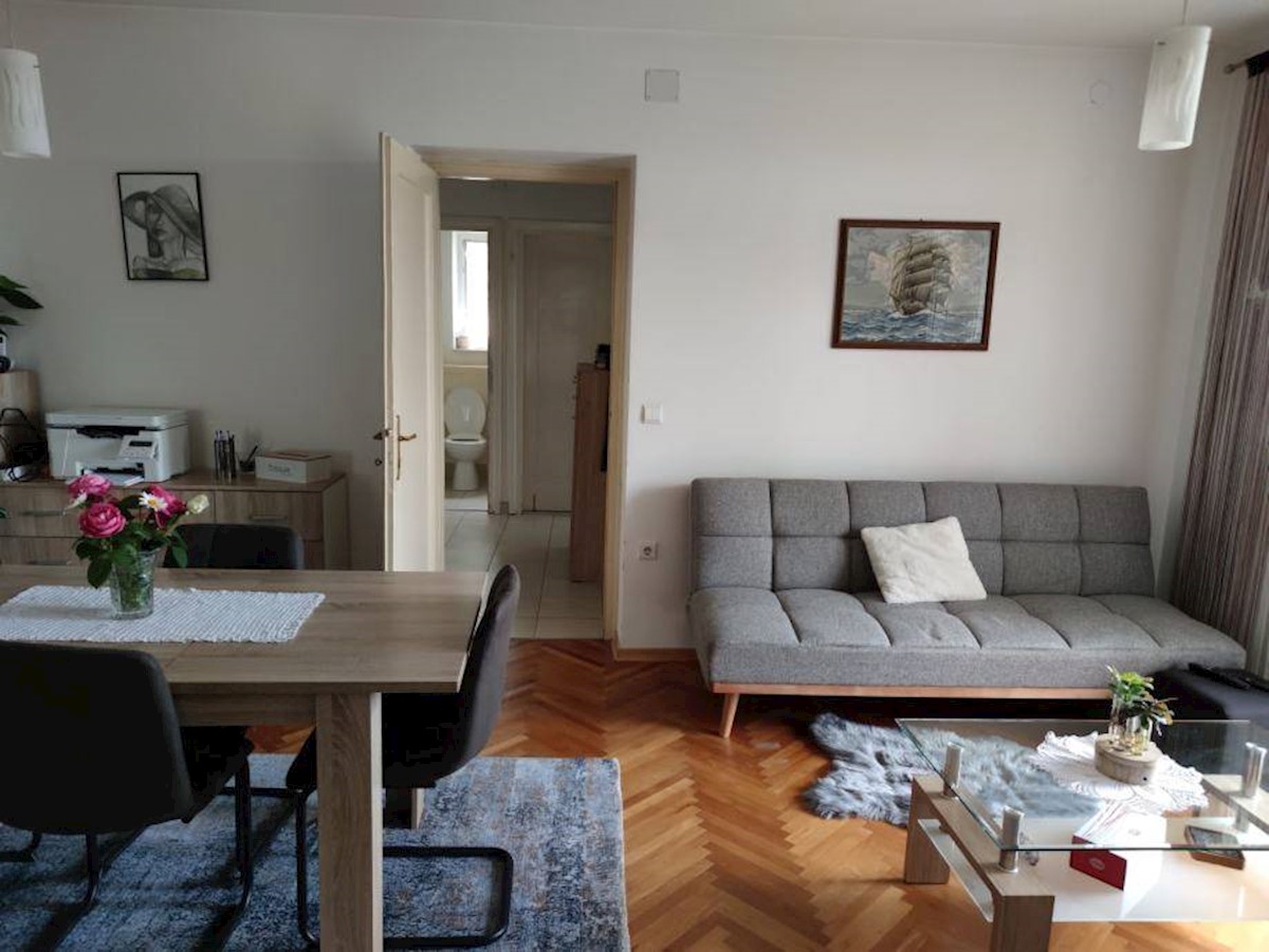 Flat For sale - KARLOVAČKA KARLOVAC