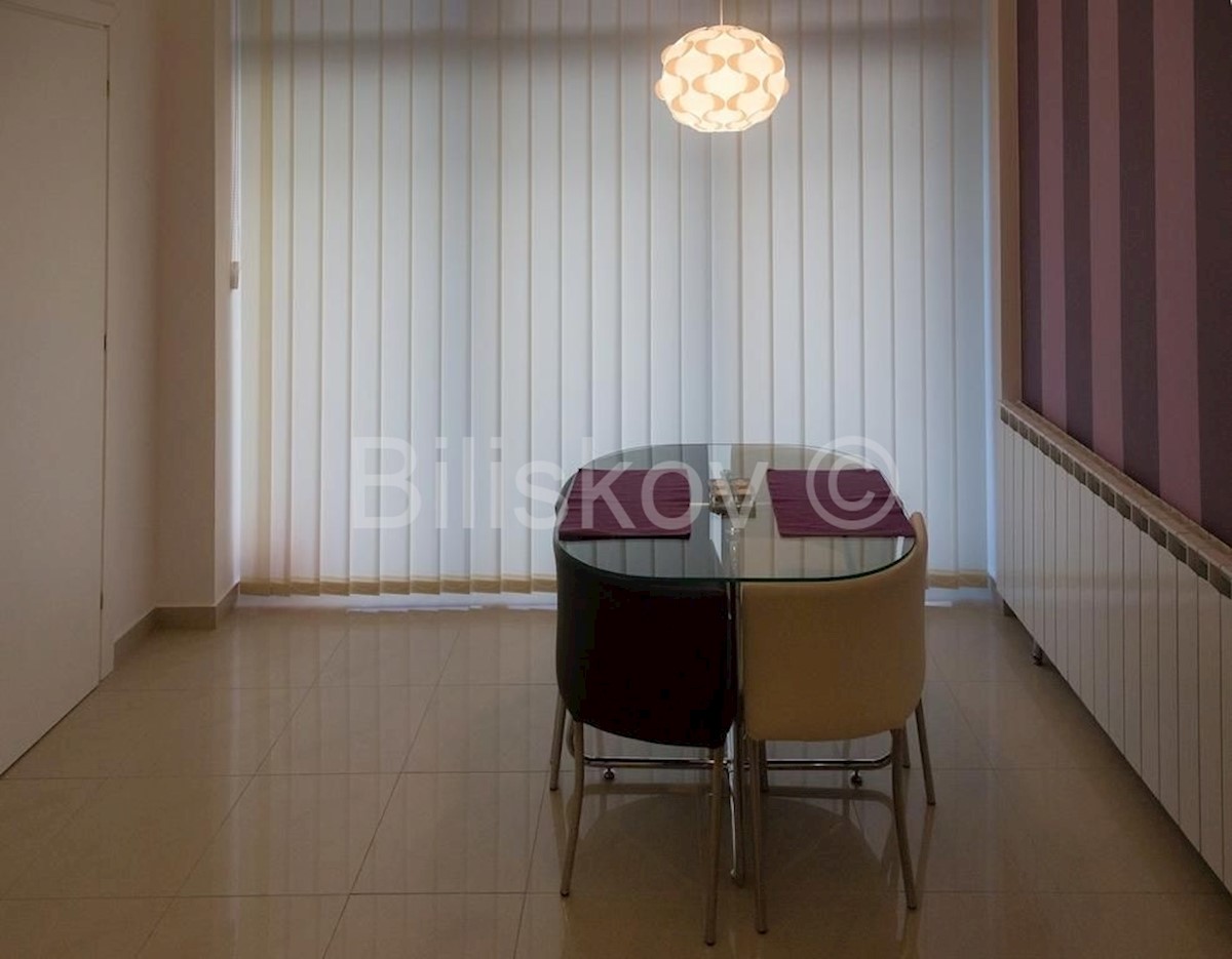 Appartement À louer - SPLITSKO-DALMATINSKA SPLIT