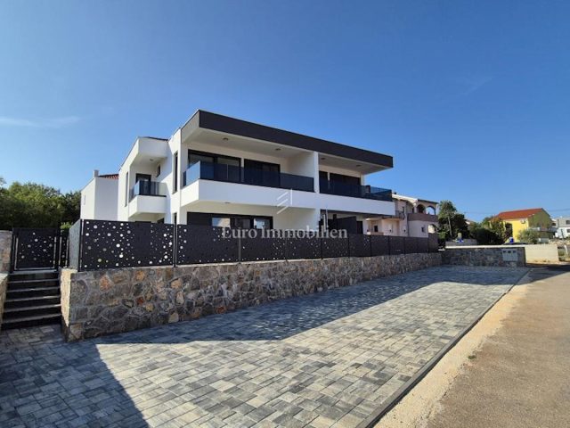 Kuća na prodaju 156 m² – Malinska