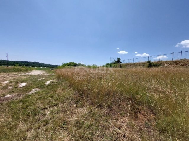 Zemljište na prodaju 1325 m² – Labin