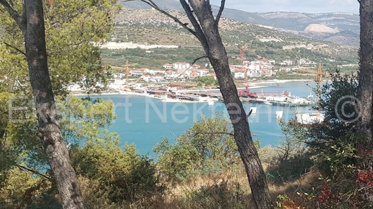 Pozemok Na predaj - SPLITSKO-DALMATINSKA TROGIR