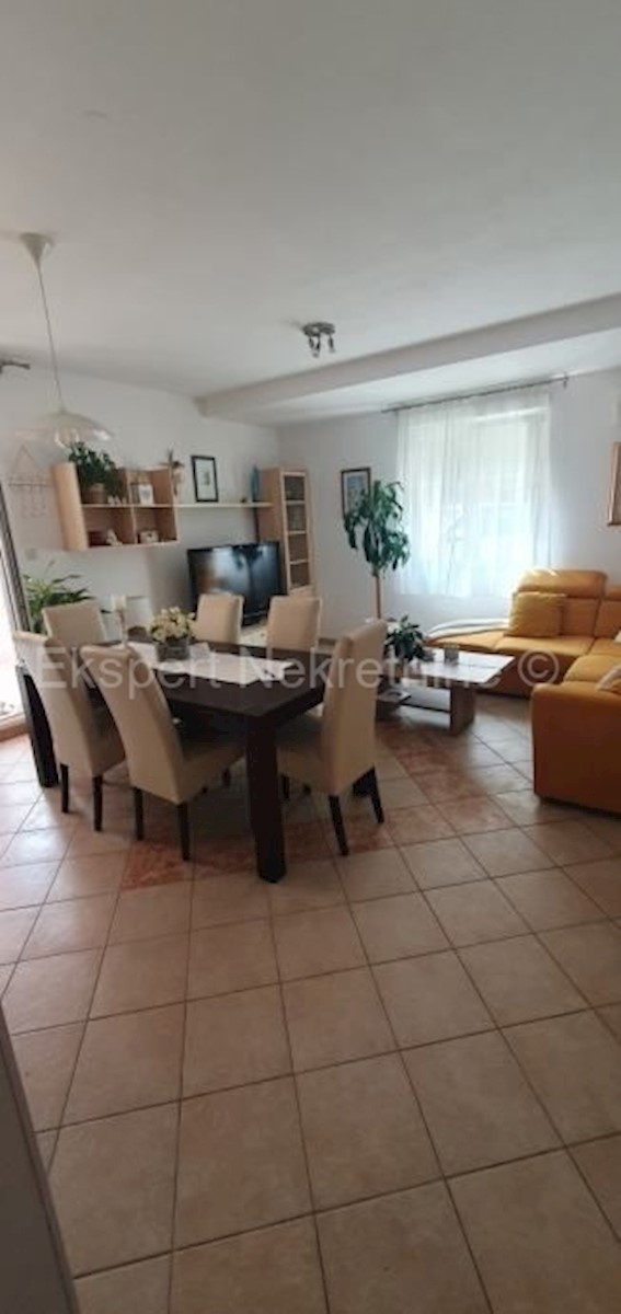 Apartment Zu verkaufen - SPLITSKO-DALMATINSKA SPLIT