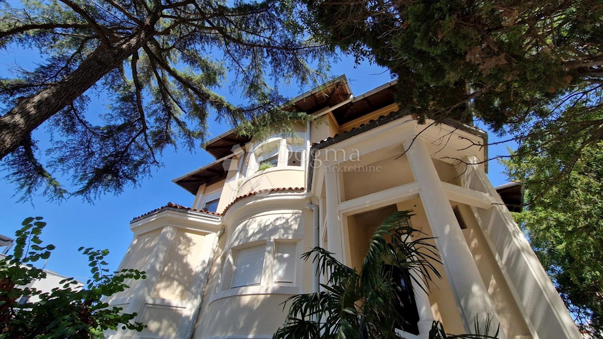 Flat For sale