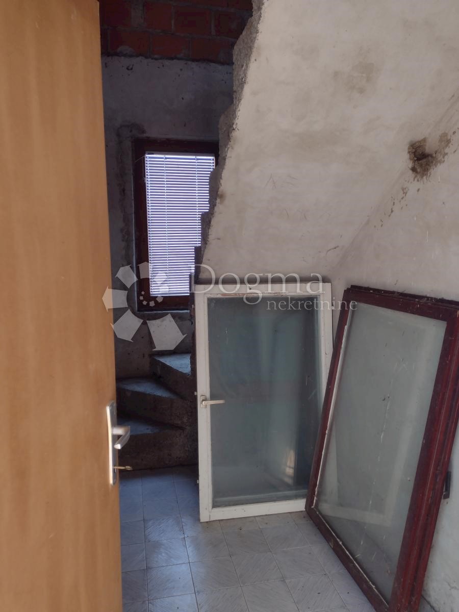 Haus Zu verkaufen - SISAČKO-MOSLAVAČKA TOPUSKO