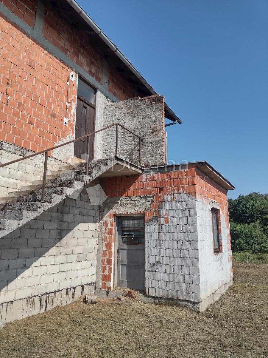 Haus Zu verkaufen - SISAČKO-MOSLAVAČKA TOPUSKO