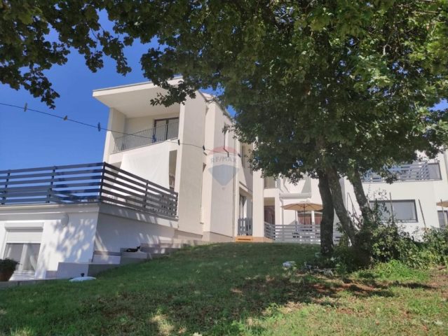 Dom na sprzedaż 560 m² – Mihatovići