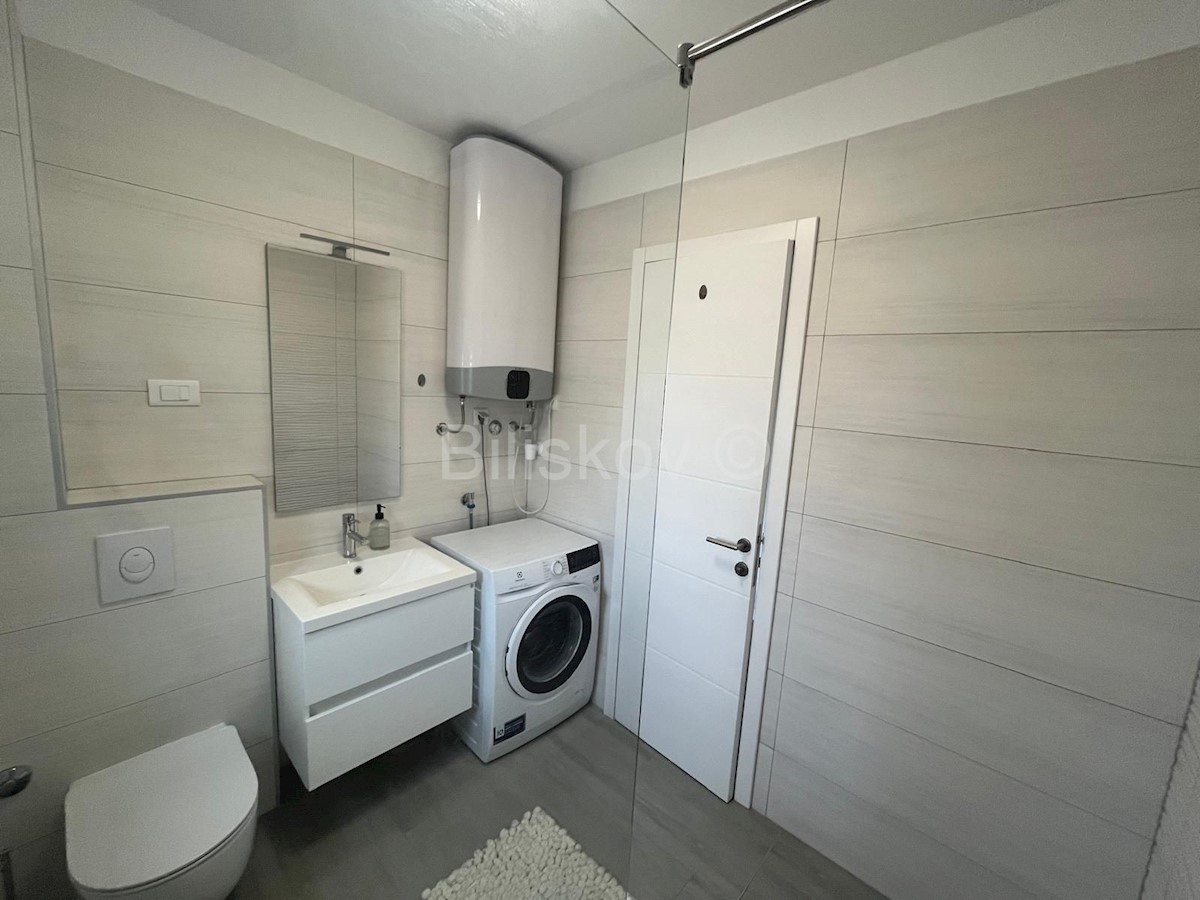 Flat For sale - SPLITSKO-DALMATINSKA PODSTRANA